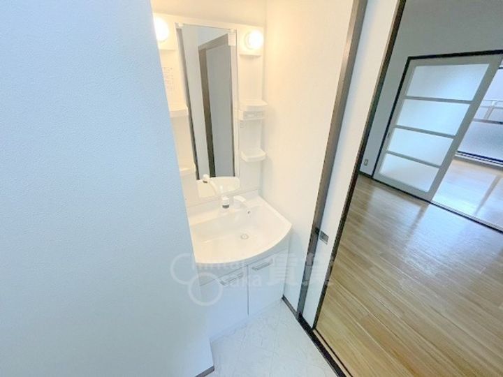 大阪府大阪市東淀川区菅原3丁目の賃貸マンションの内装