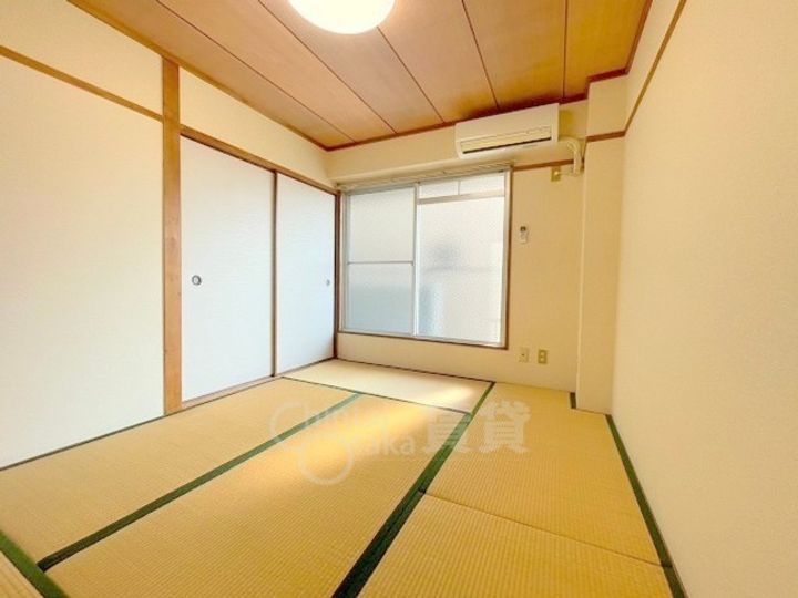 大阪府大阪市東淀川区豊里6丁目の賃貸マンションの居間