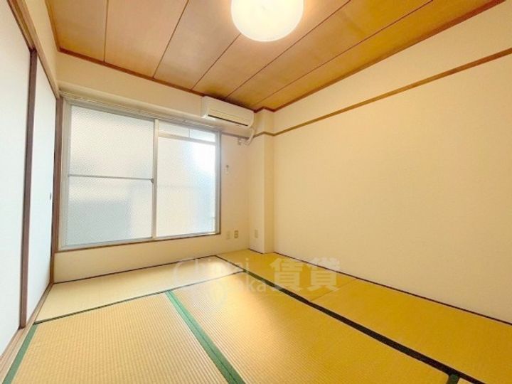 大阪府大阪市東淀川区豊里6丁目の賃貸マンションの居間