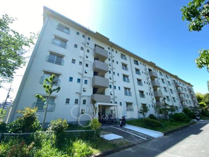 箕面栗生第二住宅38号棟の外観