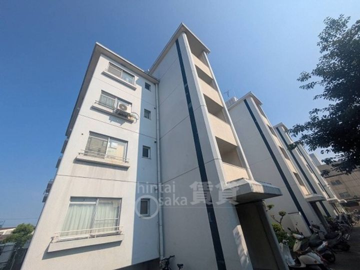 大阪府茨木市星見町の賃貸マンションの外観