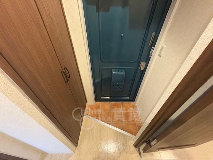 コートネクスト南堀江の玄関