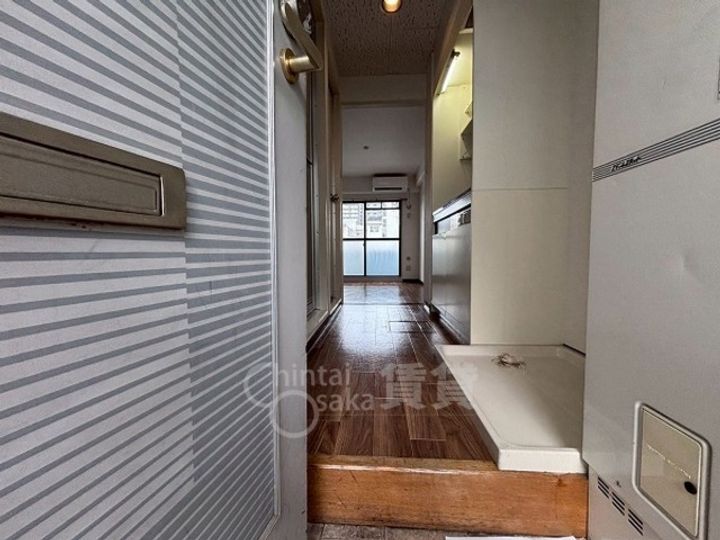 スチューデントパレス茨木の玄関