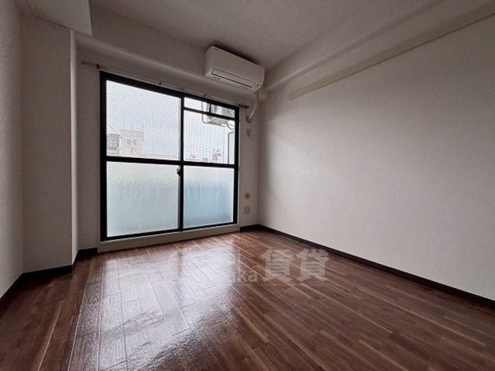 スチューデントパレス茨木の居間