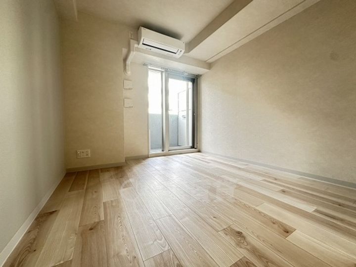 ファーストフィオーレ吹田レガーメの居間