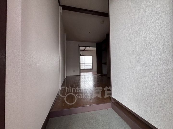 大阪府茨木市新中条町の賃貸マンションの内装