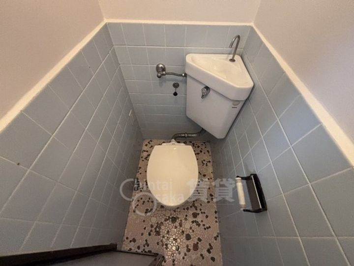 大阪府茨木市新中条町の賃貸マンションの内装