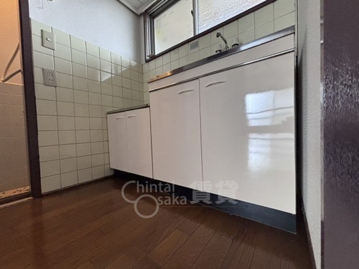 大阪府茨木市新中条町の賃貸マンションのキッチン