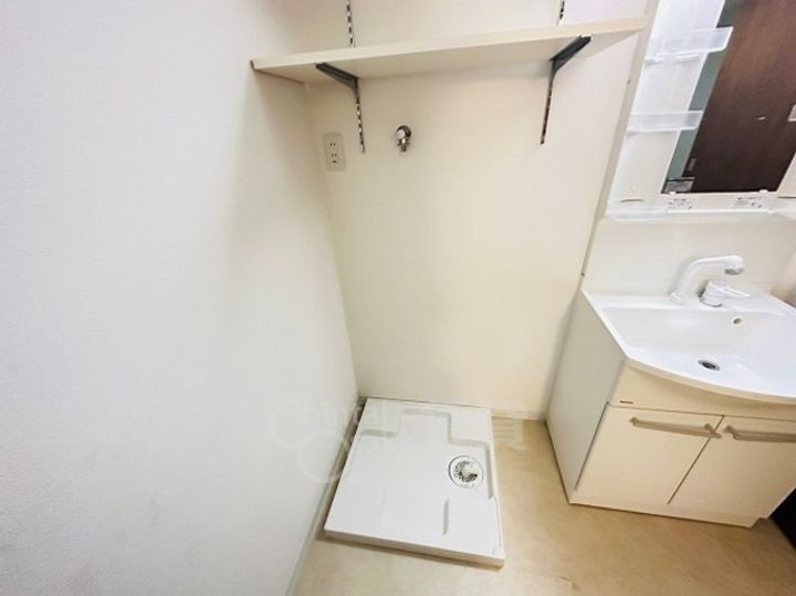 大阪府吹田市青葉丘南の賃貸アパートの内装