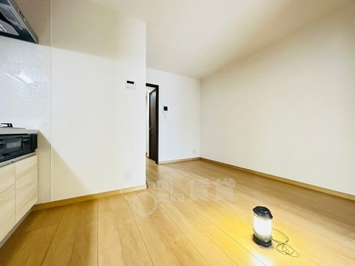 大阪府吹田市青葉丘南の賃貸アパートの居間