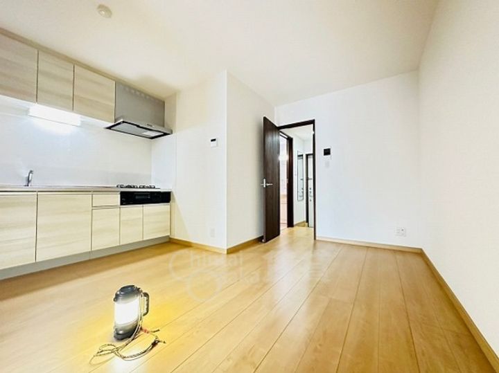 大阪府吹田市青葉丘南の賃貸アパートの居間