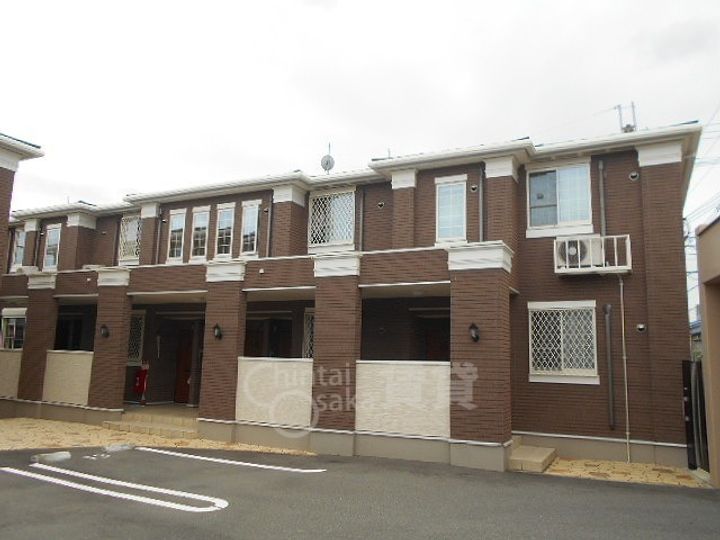 大阪府茨木市耳原1丁目の賃貸アパートの外観