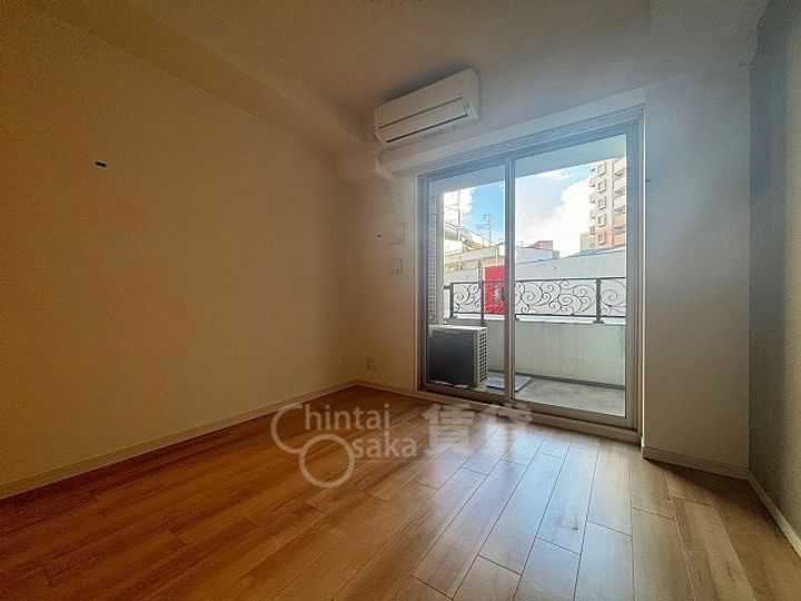 大阪府大阪市淀川区加島3丁目の賃貸マンションの居間