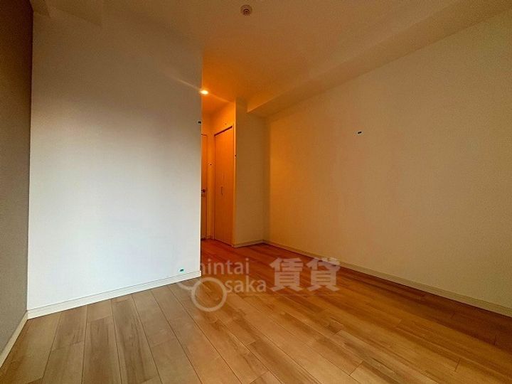 大阪府大阪市淀川区加島3丁目の賃貸マンションの居間