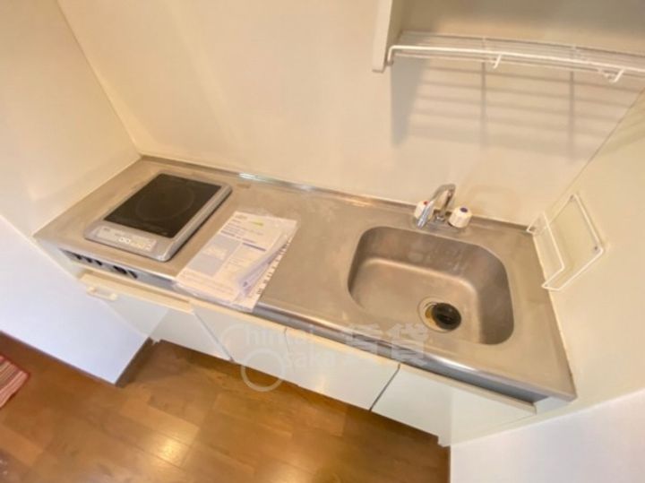 大阪府吹田市岸部中4丁目の賃貸マンションのキッチン