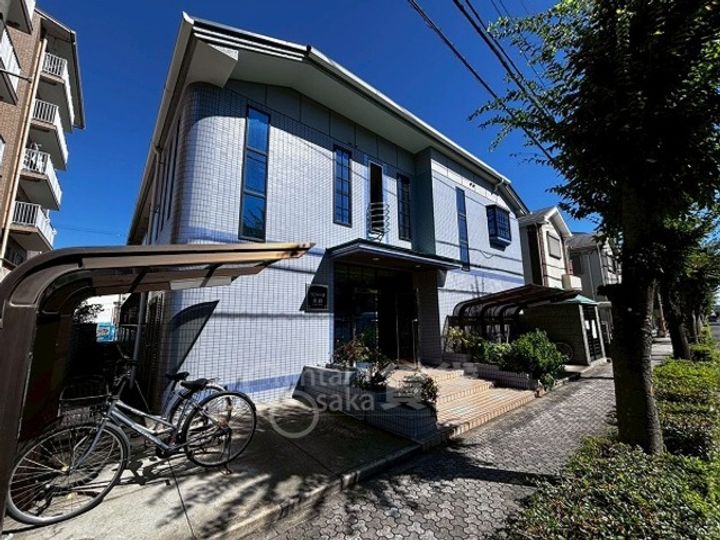 大阪府茨木市真砂2丁目の賃貸アパートの外観