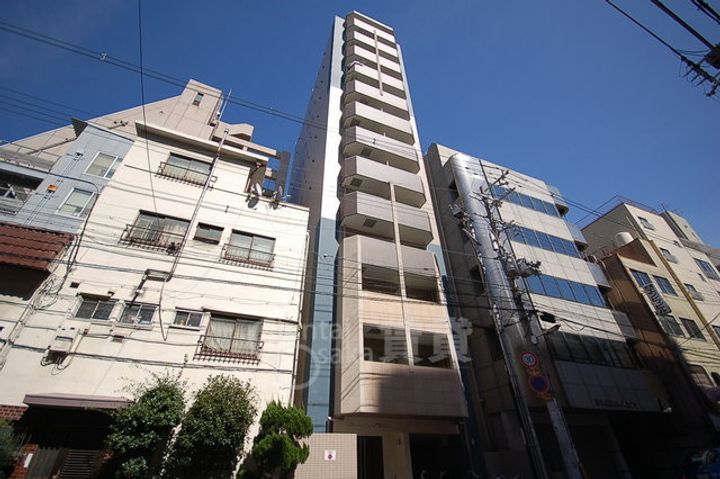 ジュネーゼグラン天満の外観