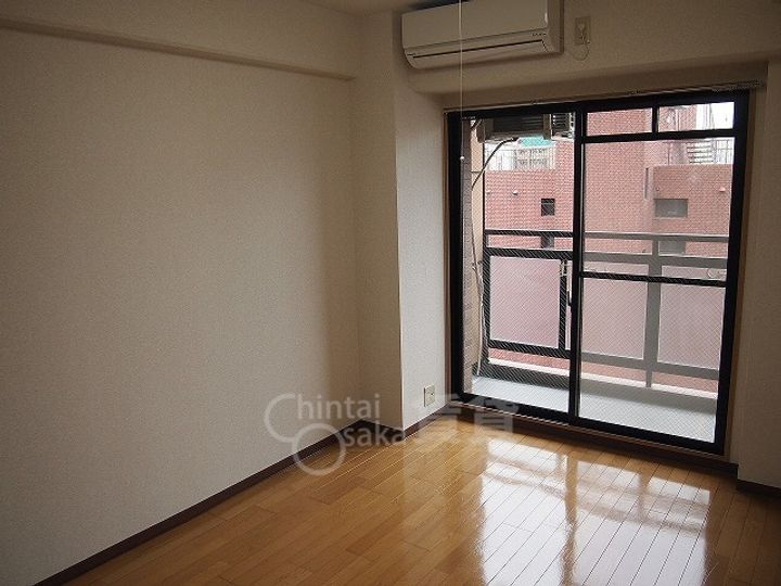 エステムコート新大阪の居間