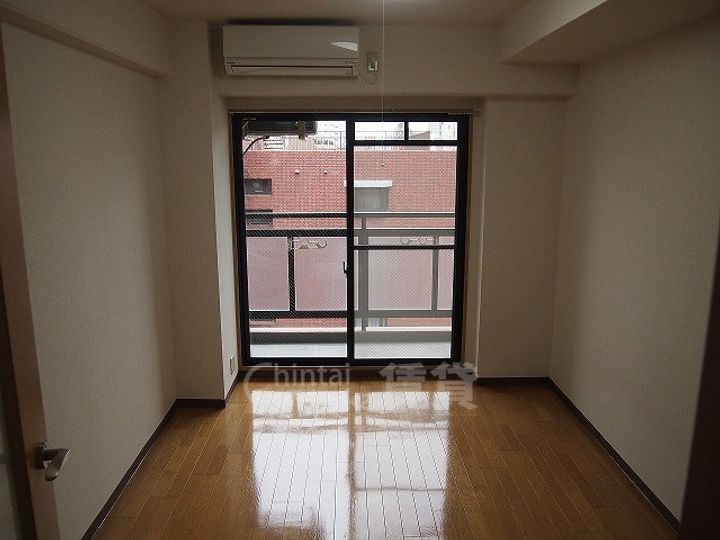 エステムコート新大阪の居間