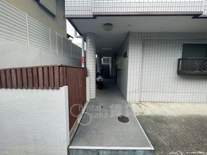 麻田ハイツの玄関