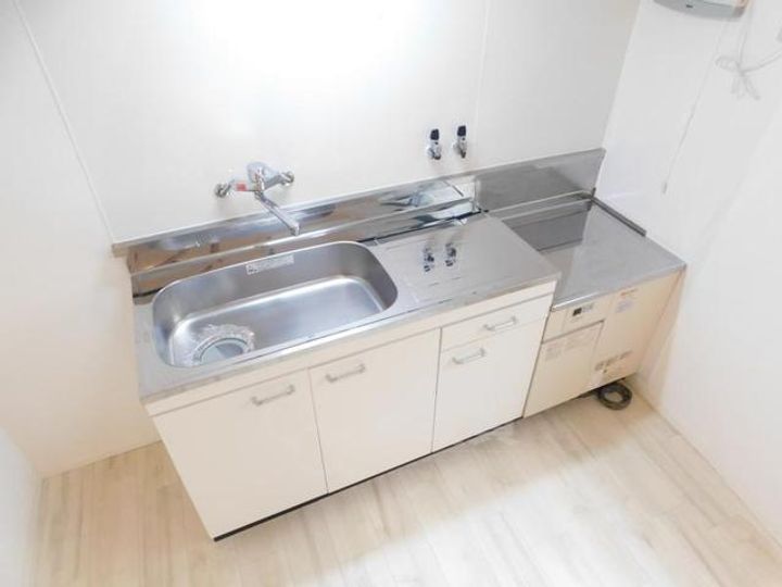 大阪府豊中市東豊中町6丁目の賃貸マンションのキッチン