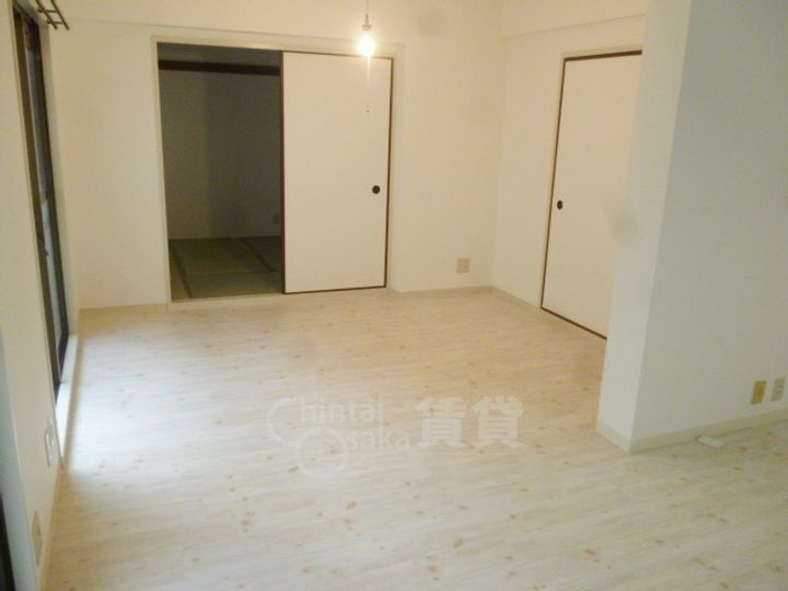 フローレンス石橋の居間