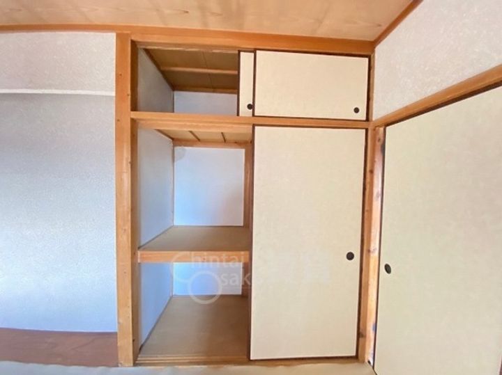 八番館の内装