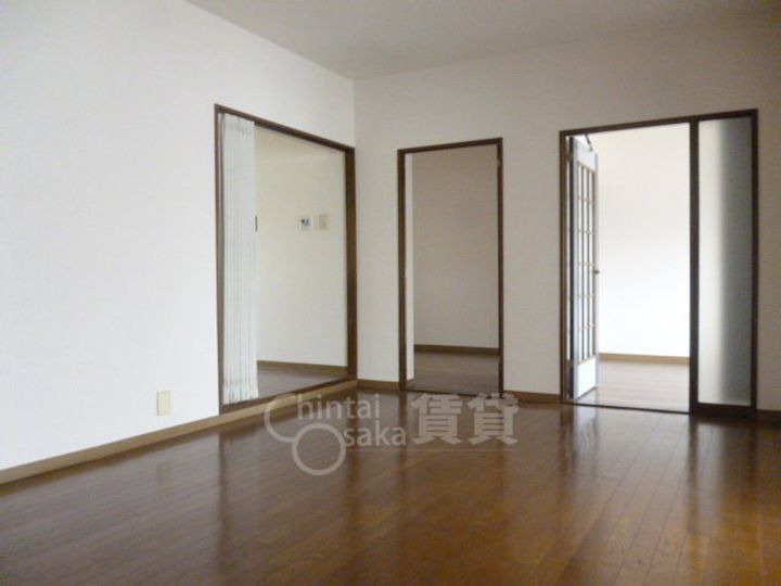 グランドール石橋の居間