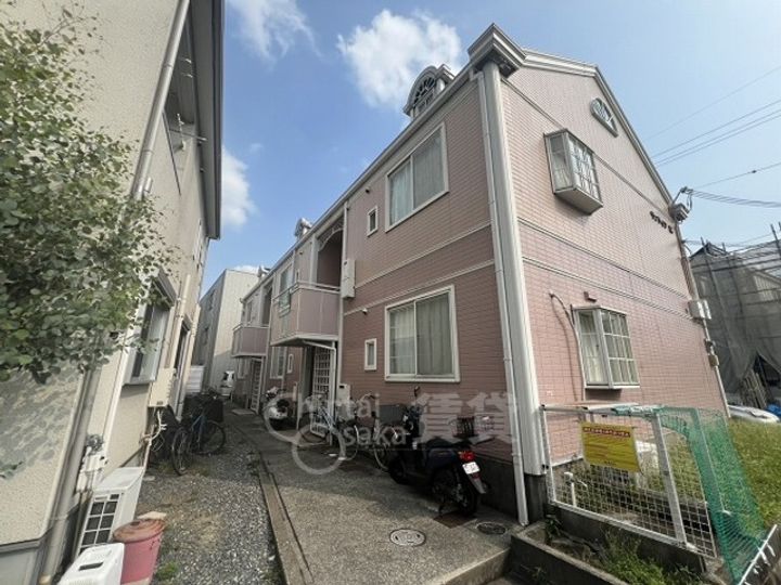 大阪府豊中市桜の町3丁目の賃貸アパートの外観