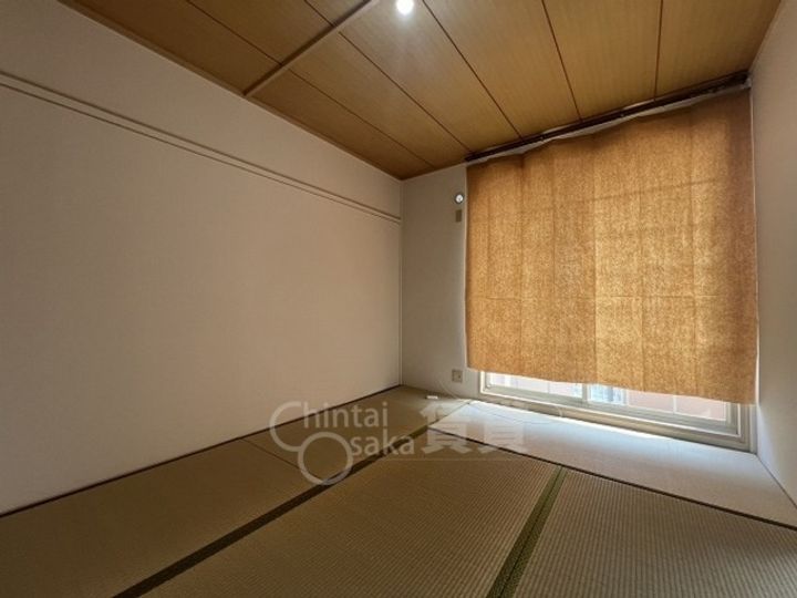 大阪府豊中市桜の町3丁目の賃貸アパートの寝室