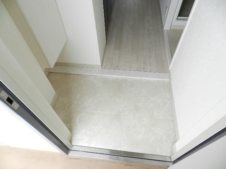 コーラルパレスの玄関