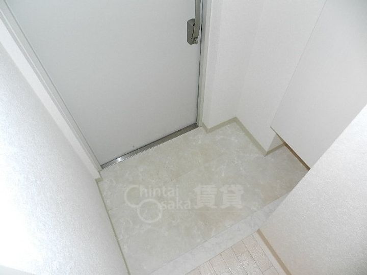 コーラルパレスの玄関