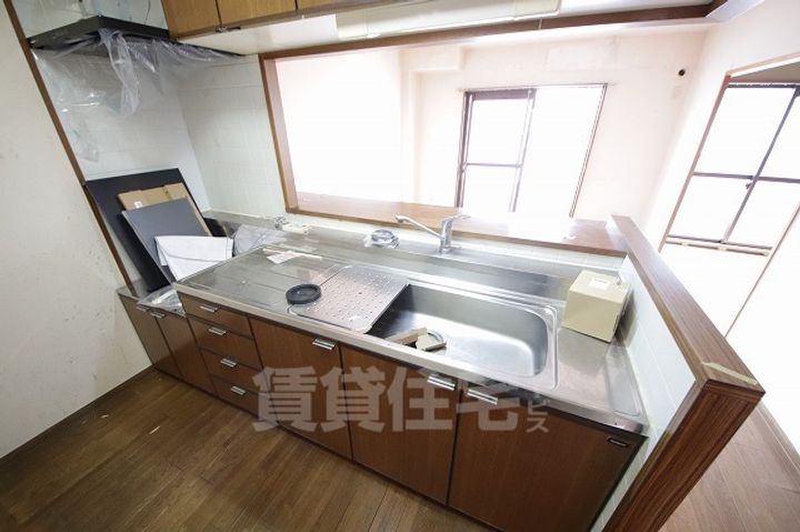 L・コート石切のキッチン