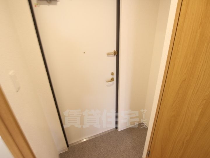 コンフォール姫里3の玄関