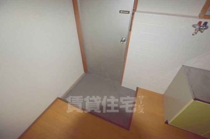 福田コーポの玄関