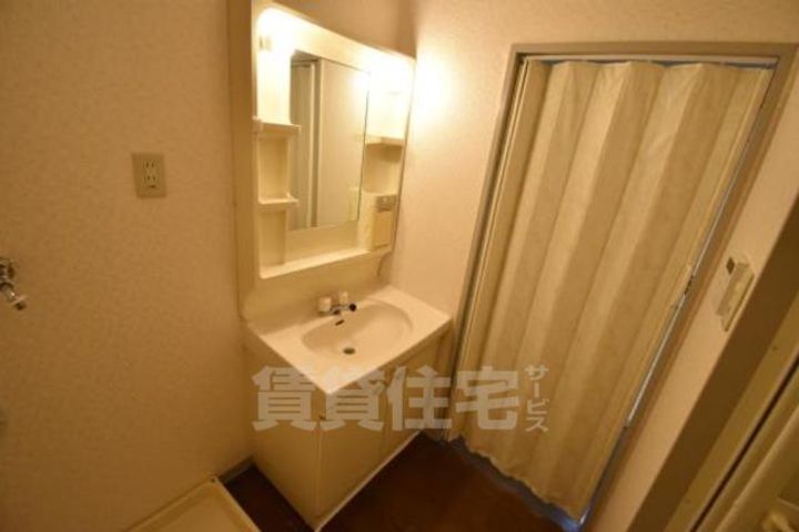 大阪府摂津市鶴野4丁目の賃貸マンションの内装