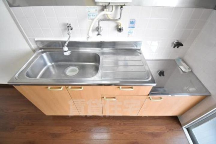 大阪府摂津市鶴野4丁目の賃貸マンションのキッチン