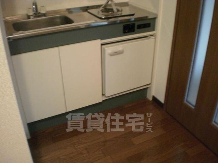 大阪府吹田市千里山西5丁目の賃貸マンションのキッチン