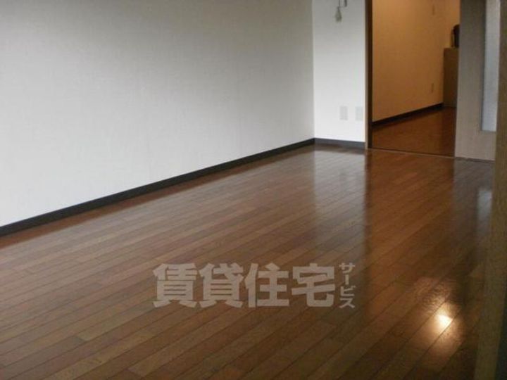 大阪府吹田市千里山西5丁目の賃貸マンションの寝室