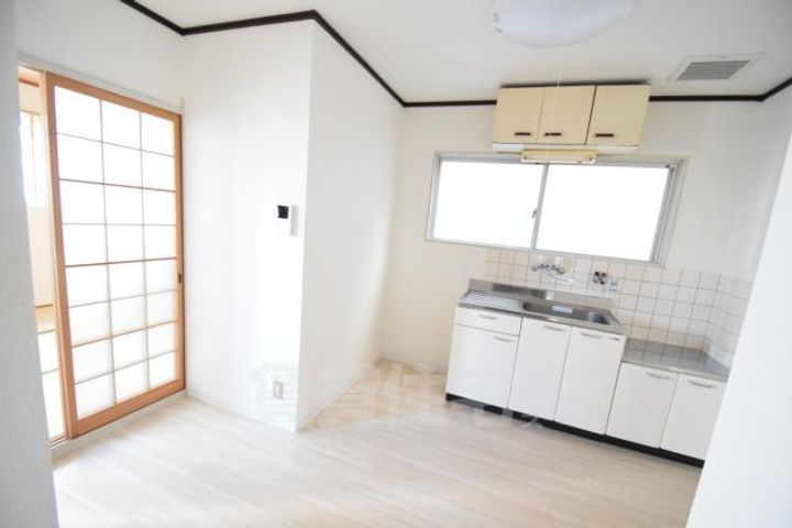 ナイトープラザの居間