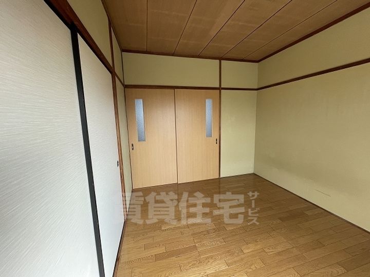 鎌田マンションの居間