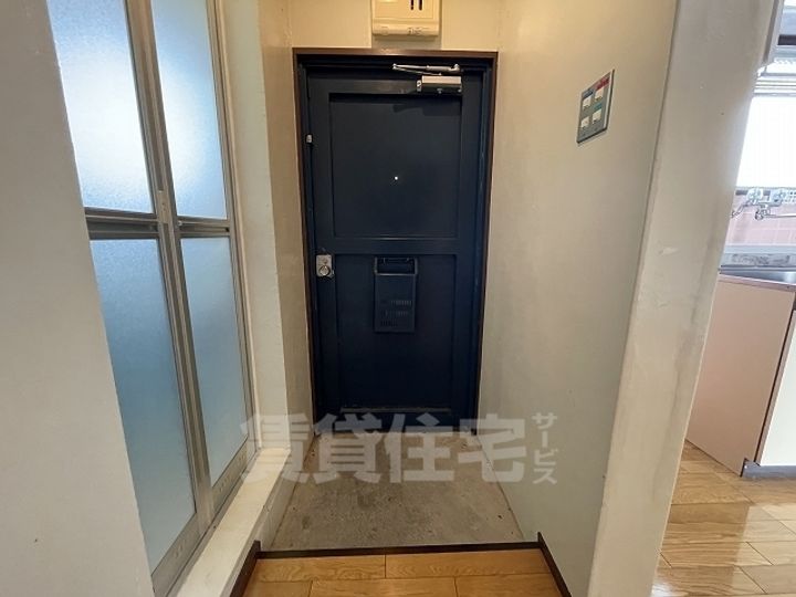 鎌田マンションの玄関
