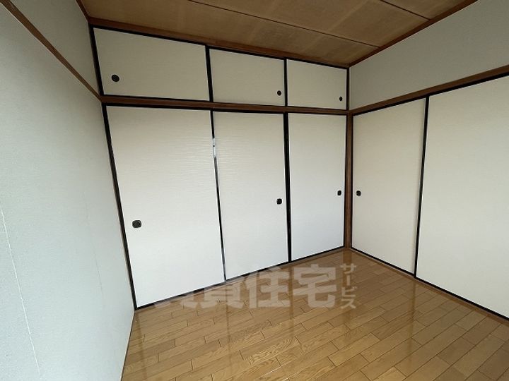 鎌田マンションの寝室