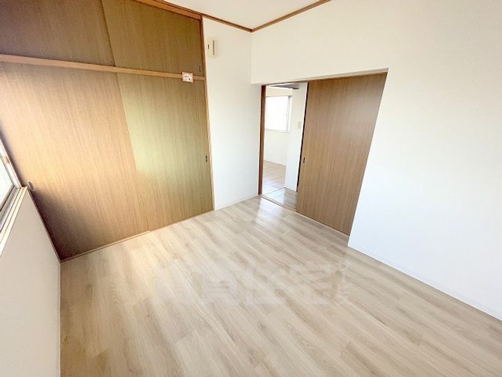 八尾マンションの寝室