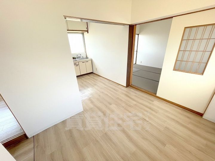 八尾マンションの居間