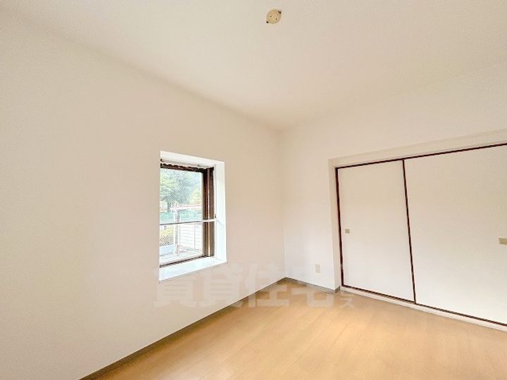 メゾンサンシティーの居間