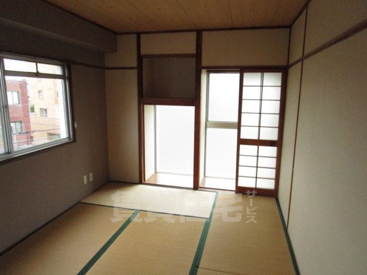 大阪府茨木市庄2丁目の賃貸マンションの寝室