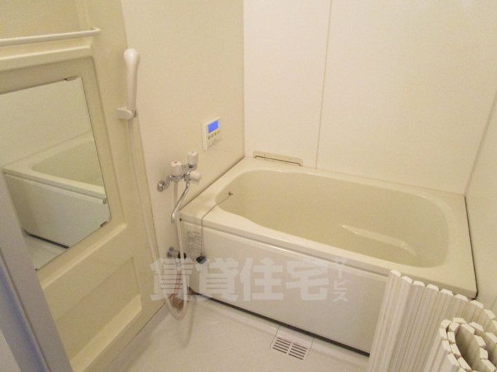 大阪府茨木市庄2丁目の賃貸マンションの風呂