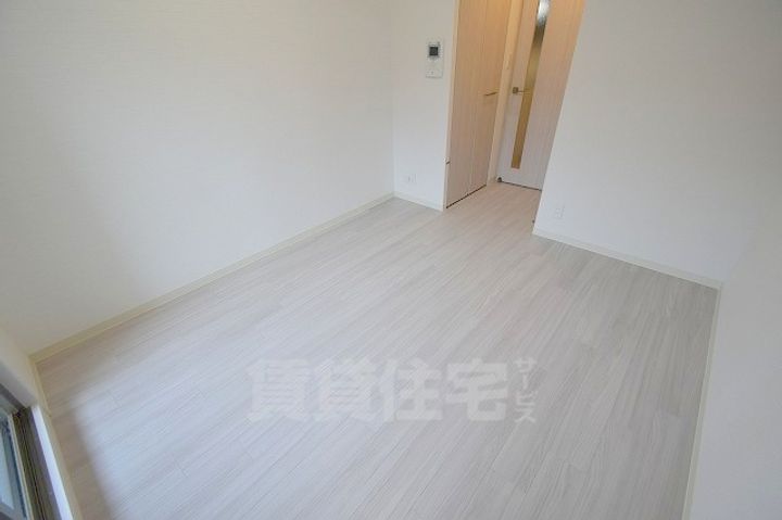 プレサンスOSAKA三国ネオスの居間