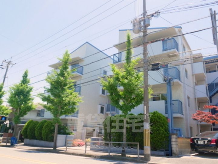 京都府京都市西京区樫原中垣外の賃貸マンションの外観